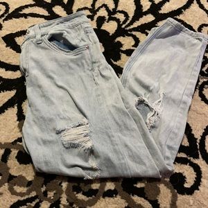 Ripped mom jeans